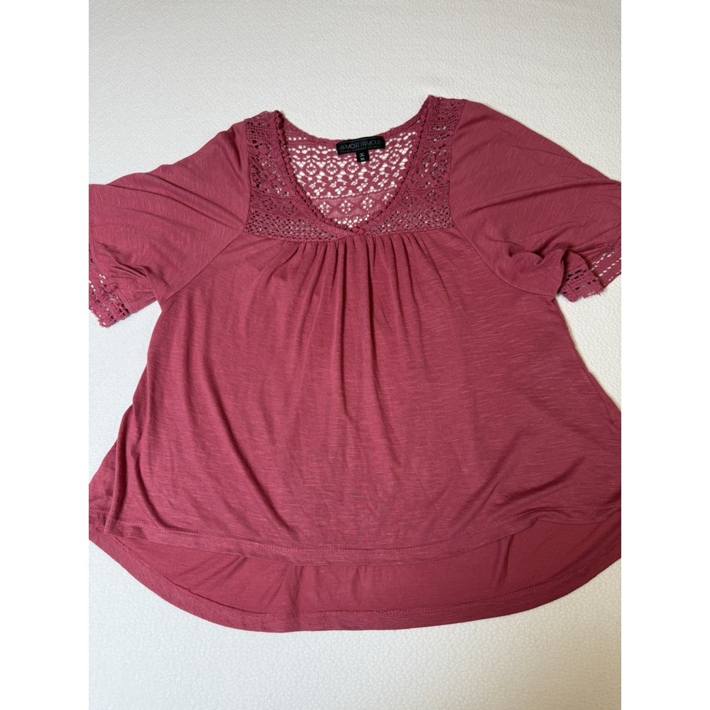 Almost Famous Crochet Lace‎ Boho Top Women's XL Pink Short Sleeve Peasant